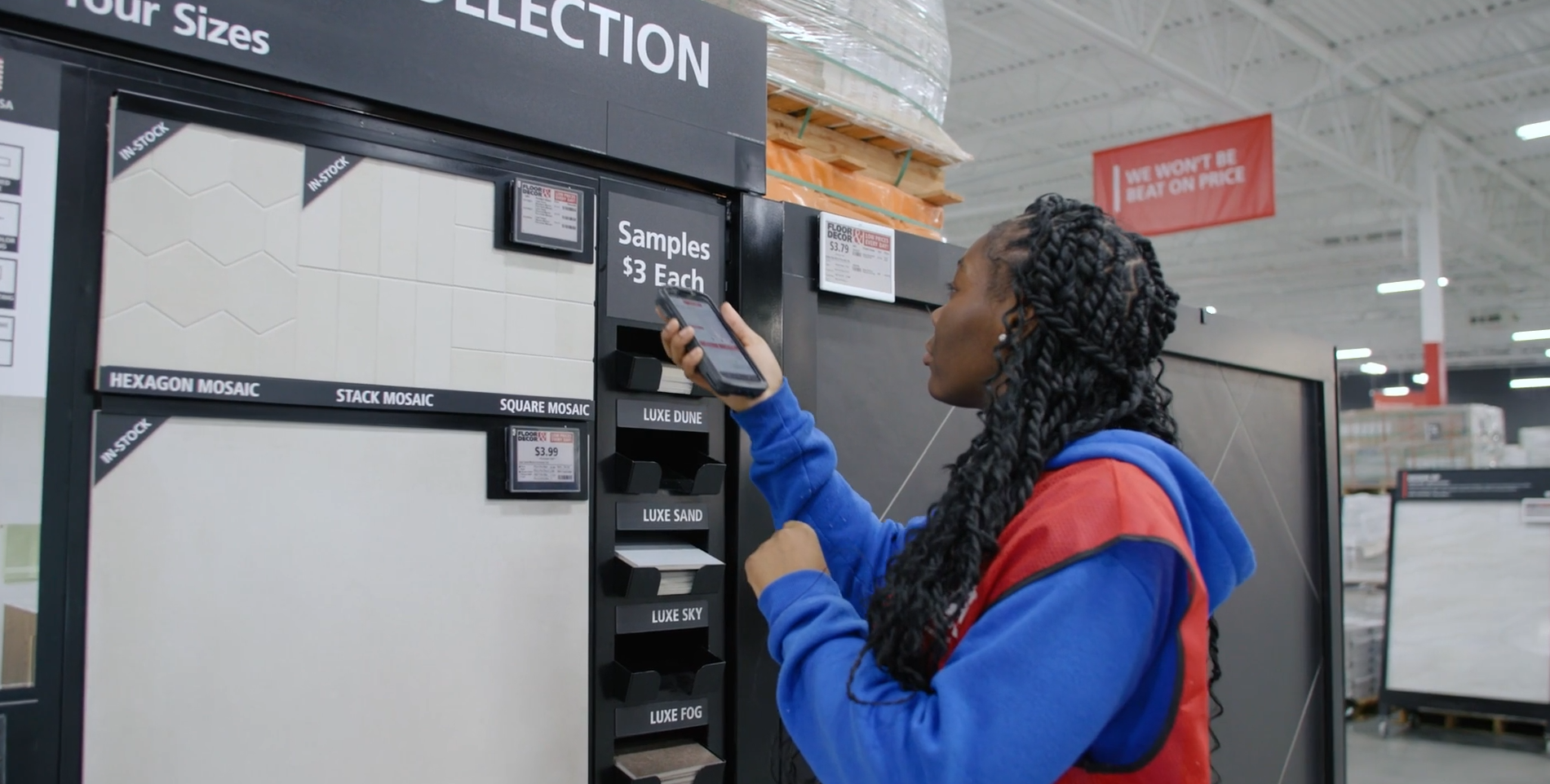 Floor and Decor frontline employee working